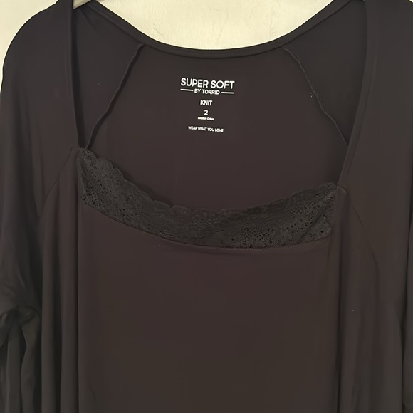 NWT Torrid 2 Super Soft Jersey Knit Lace Insert Top - Picture 6 of 9